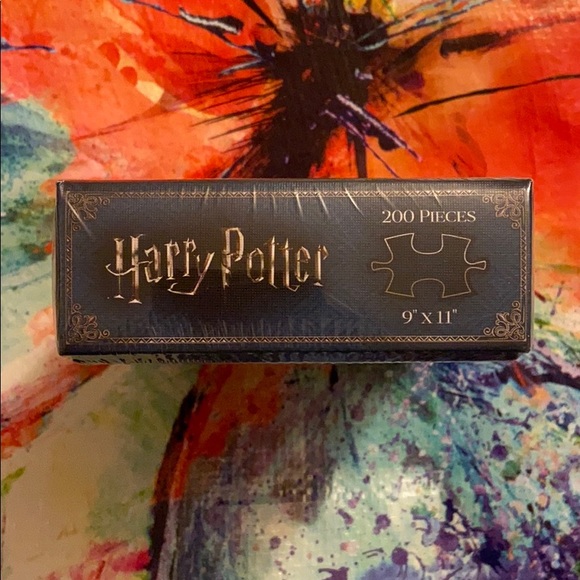 Harry Potter 200 Piece Puzzle Muggles The Knight Bus 9" x 11" Black Purple NWT - Picture 4 of 4